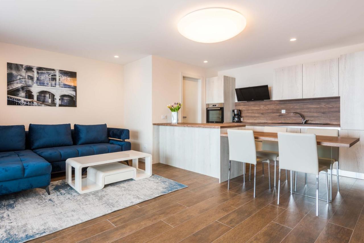 Apartment Olijfboom ดูกีรัท ภายนอก รูปภาพ